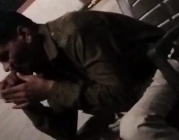 🚨 साई संस्थान शैक्षणिक संकूलात गांजाचे धूम्रपान करणारा सुरक्षा…